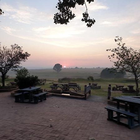 ホテル 4 Seasons Country Club ブロンコーストスプルート エクステリア 写真